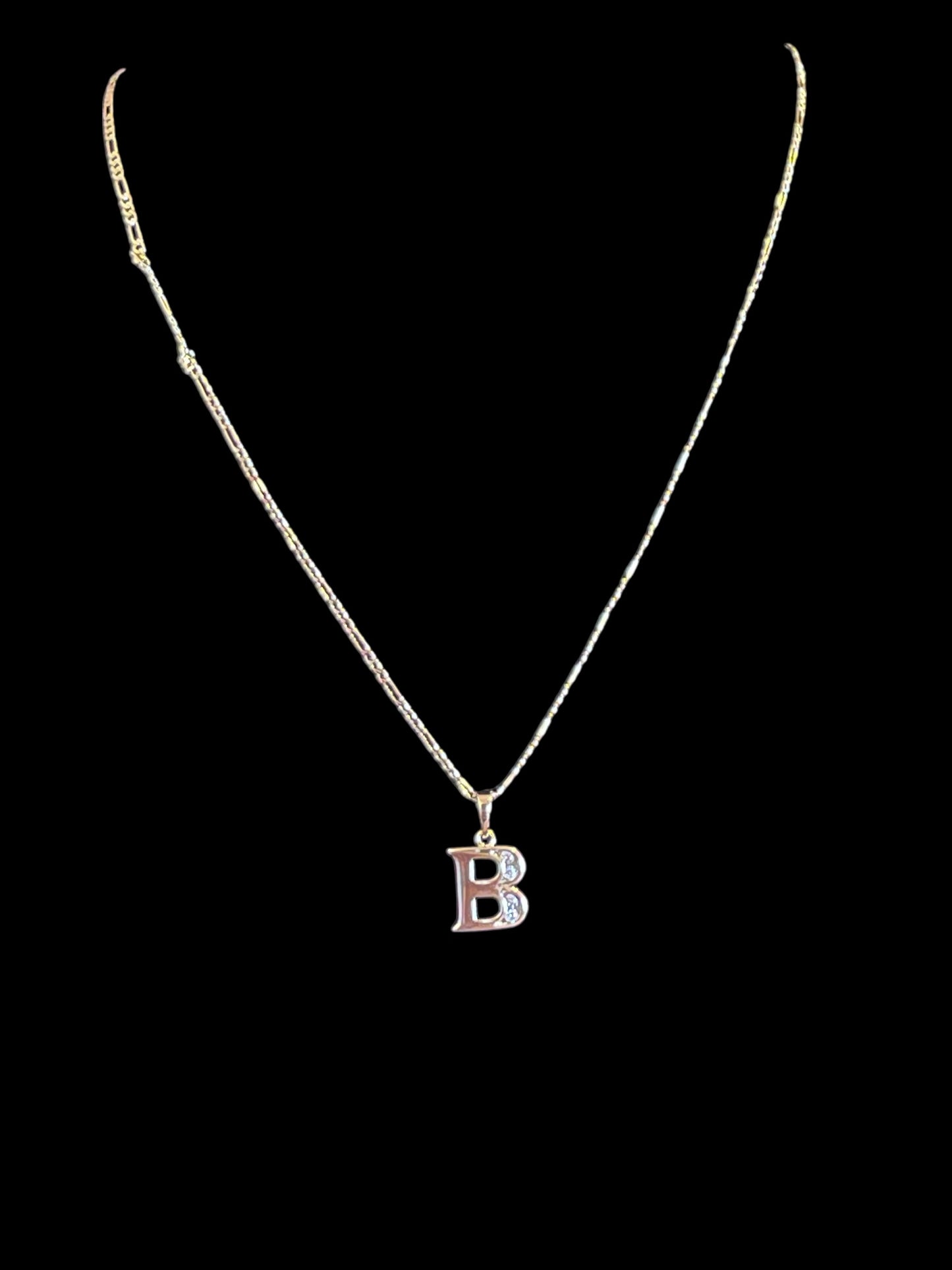 Thin chain with letter B pendant