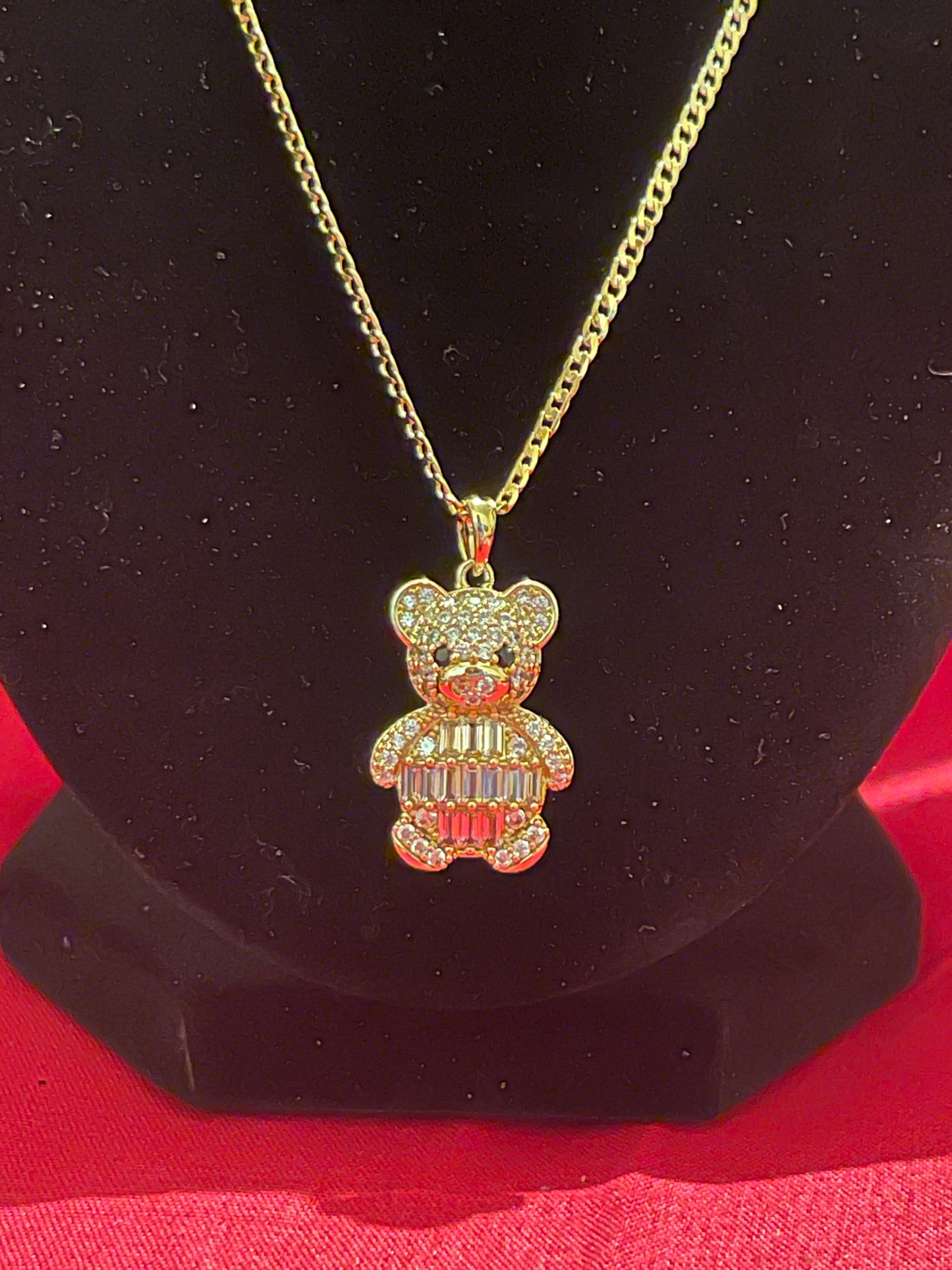 Teddy bear pendant chain