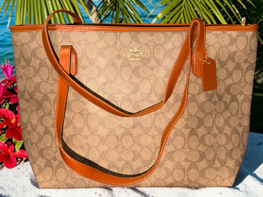 Co@ch Signature Handbag