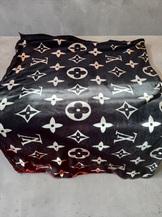 Love Home LV Blanket 59" x 78.7"