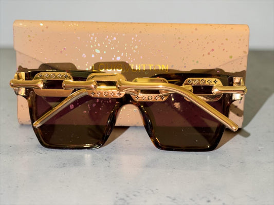 Lv sunglasses with case