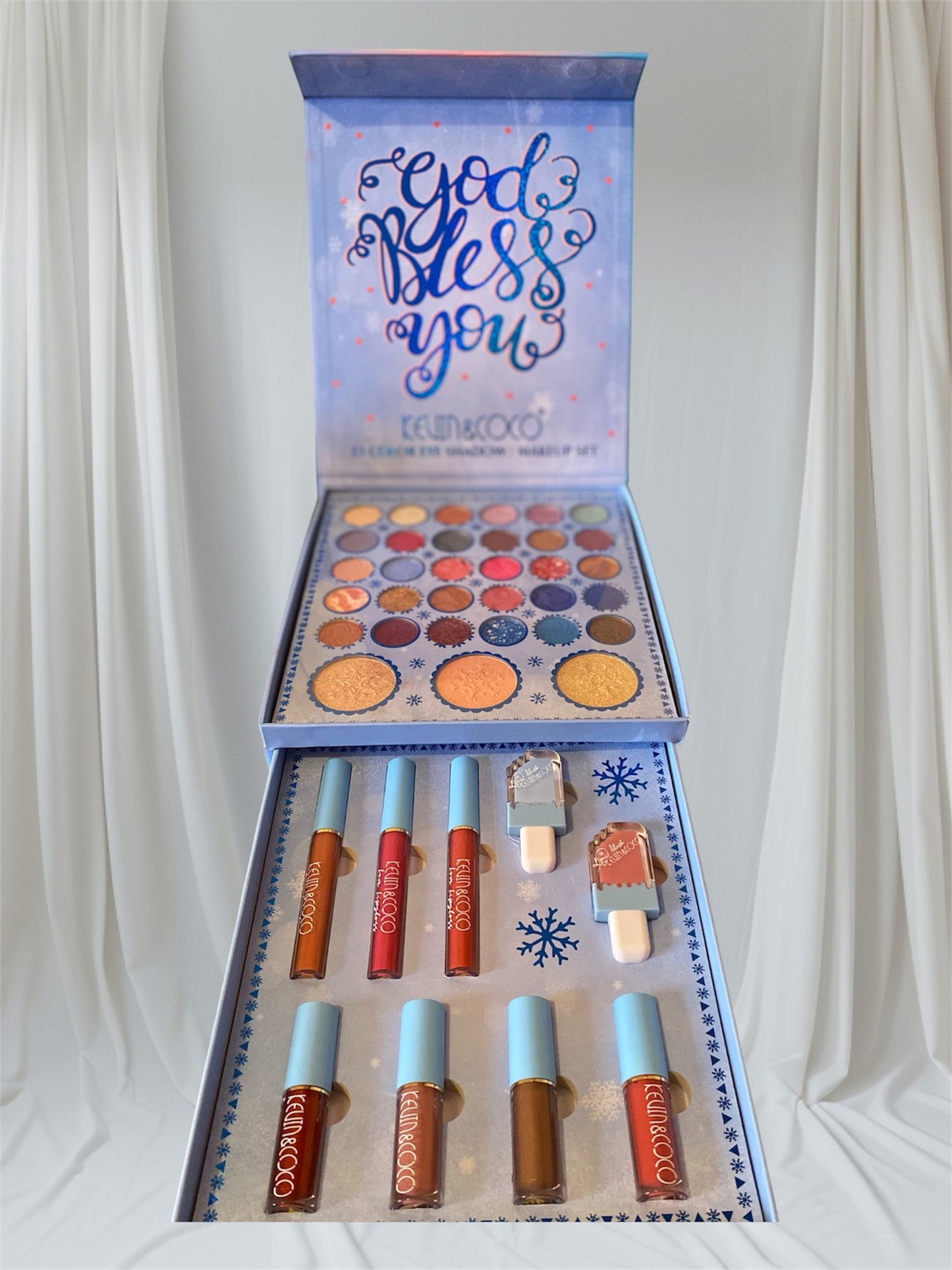 KEVIN & COCO 33 COLOR EYESHADOW/MAKEUP SET