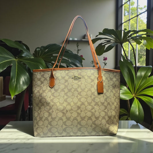 Co@ch Signature Handbag
