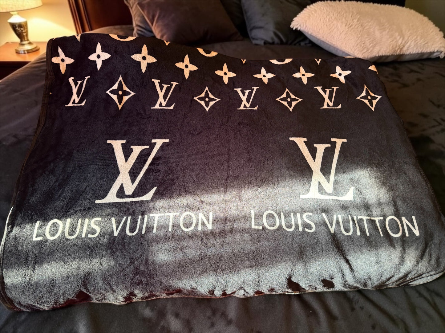 Love Home LV Blanket 59" x 78.7"